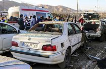 İran'ın Kirman kentinde 20 dakika ara ile meydana gelen iki patlamada en az 84 kişi hayatını kaybetti