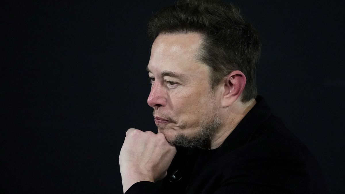 SpaceX обвинен в незаконно уволнение на служители, които са били критични към Илон Мъск