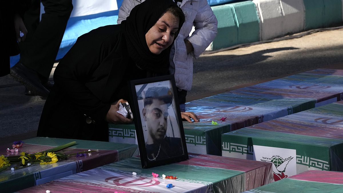 مراسم تشییع جنازه جانباختگان حادثه کرمان ایران