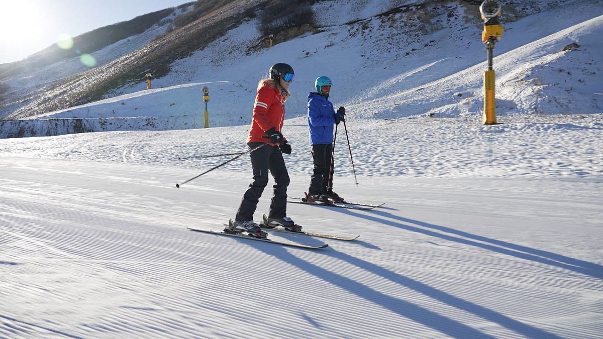 Ищете зимние виды спорта с адреналином? Посмотрите этот курорт на Большом Кавказе