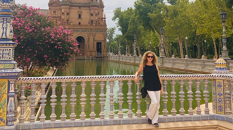 On my way to meet a new friend in Maria Luisa Park in Seville.