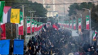 مراسم تشییع جنازه کشته‌شدگان حملات کرمان