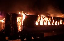 آتش‌سوزی در قطار در بنگلادش 