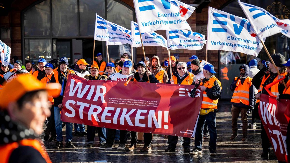 اعتصاب کارکنان بخش حمل و نقل در آلمان