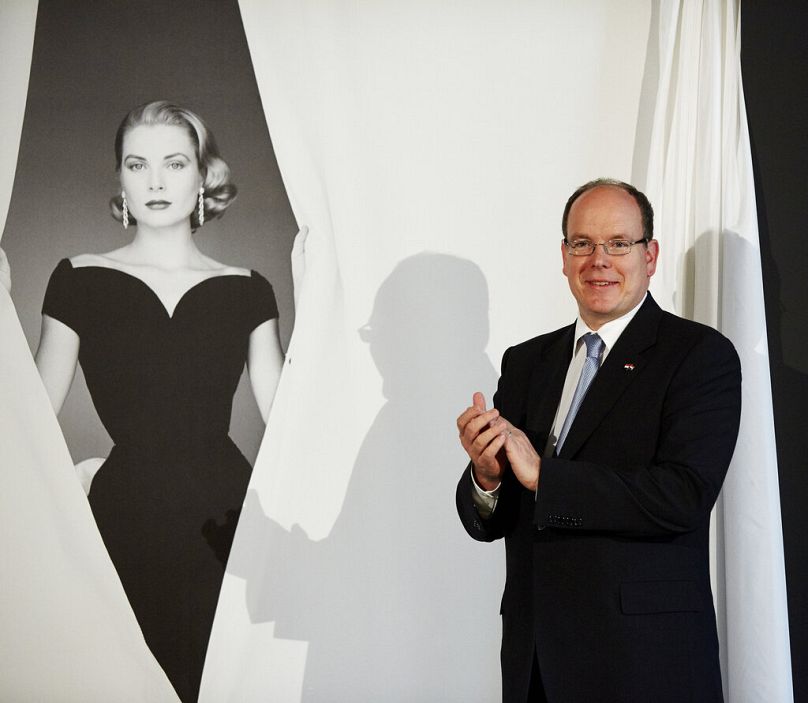 Albert herceg egy, az édesanyjáról szóló kiállítás megnyitóján 2014-ben