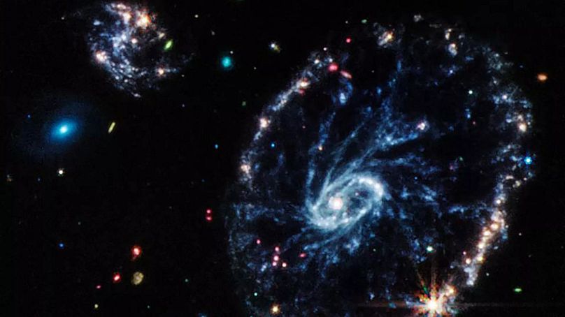 تصویر قبلی تلسکوپ هابل از کهکشان چرخ گاری