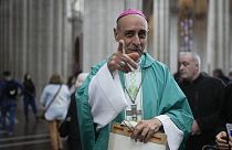 Victor Manuel Fernandez, alors archevêque de La Plata, sourit après une messe à la cathédrale de La Plata, en Argentine, le dimanche 9 juillet 2023,