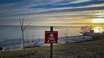 علامت خطر مین در ساحل دریای سیاه