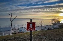 علامت خطر مین در ساحل دریای سیاه
