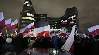 Lengyel tüntetők Varsóban