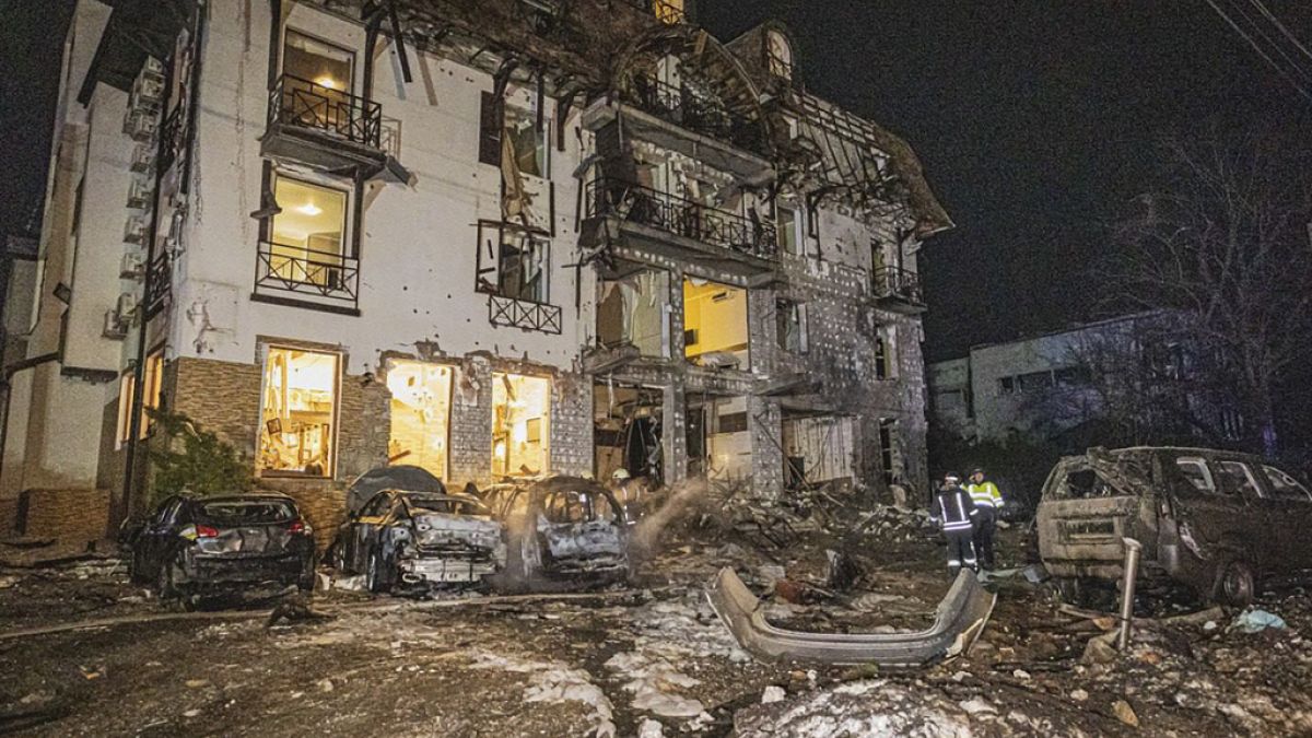 Nach russischem Angriff zerstörtes Gebäude in Charkiw (Archivbild)