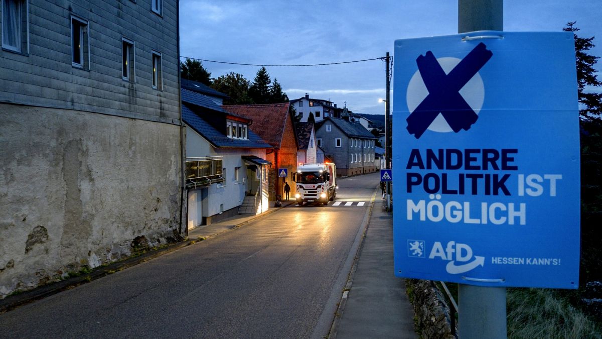 AfD-s választási plakát a Frankfurt melletti Oberreifenbergben