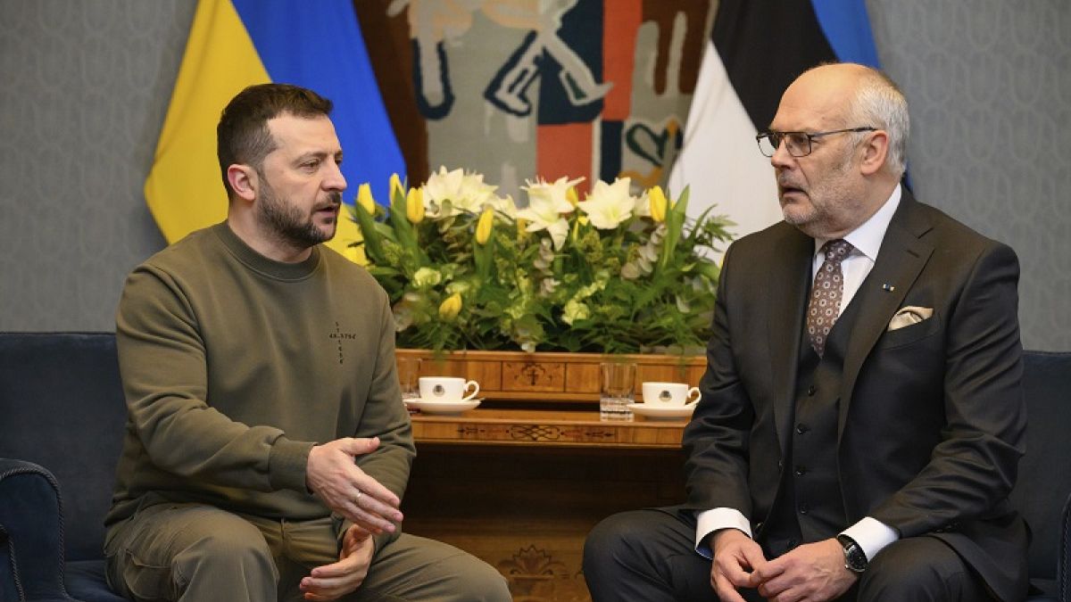 O Presidente da Ucrânia, Volodymyr Zelenskyy, reuniu-se na quinta-feira com o Presidente da Estónia, Alar Karis