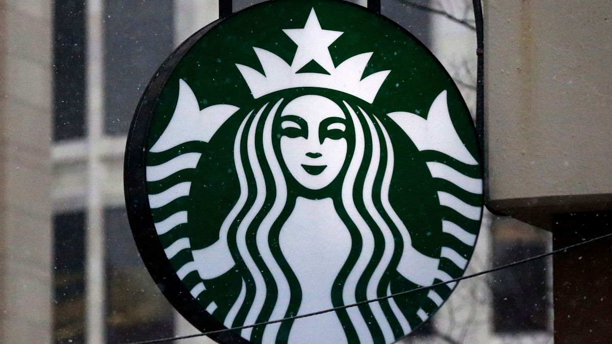 Starbucks е изправена пред съдебен процес от потребителска група в САЩ заради твърдения, че нейният чай и кафе са с етичен произход