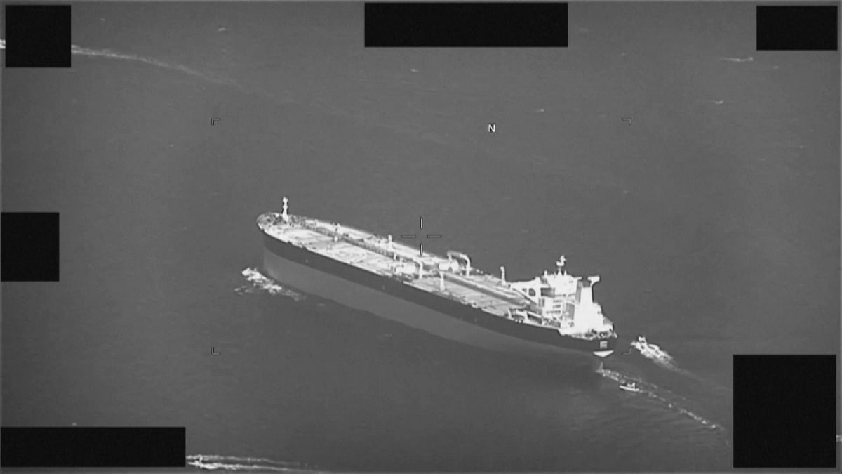 Elfoglalt egy olajszállítót Irán haditengerészete az Ománi-öbölben