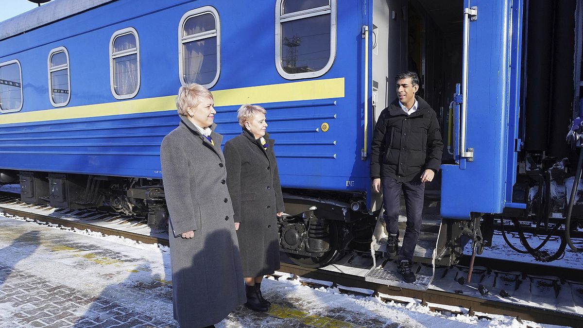 Риши Сунак прибыл в Киев на поезде