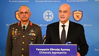 Ο υπουργός Εθνικής Άμυνας, Νίκος Δένδιας και ο νέος αρχηγός ΓΕΕΘΑ, Δημήτρης Χούπης 