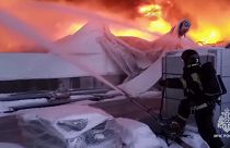 Imagen del incendio en el almacén de San Petersburgo.