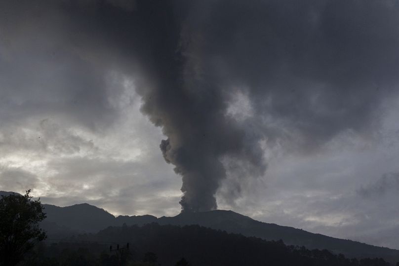 ثوران بركان جبل مارابي في إندونيسيا- 14 كانون الثاني 2024