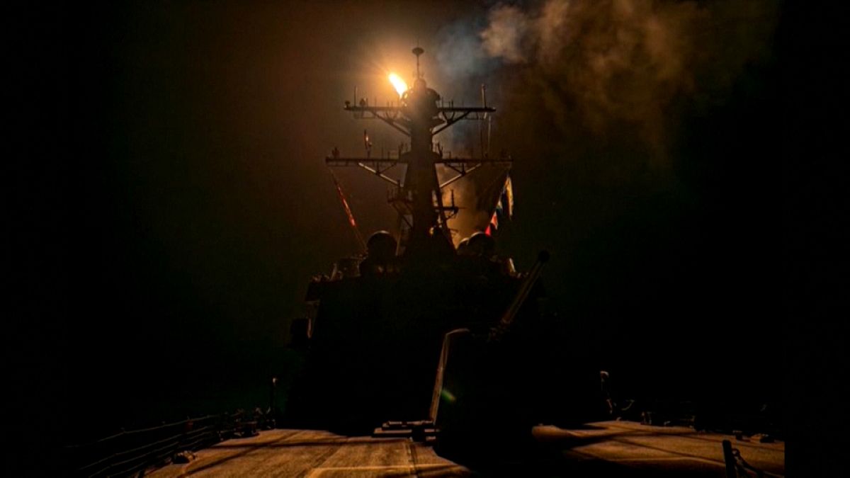 Хуситы обещают продолжить атаки в Красном море