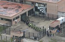 Sicherheitskräfte in einem Gefängnis