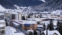 مركز دافوس للمؤتمرات، وسط المنتجع الذي سيعقد فيه المنتدى الاقتصادي العالمي في دافوس، سويسرا، السبت 13 يناير 2024.