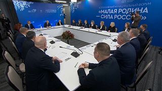 الرئيس الروسي فلاديمير بوتين خلال اجتماع مع رؤساء المجالس المحلية في موسكو. 2024/01/16