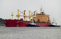Husilerin Kızıldeniz'de gemileri vurması küresel ekonomiyi nasıl etkiliyor?