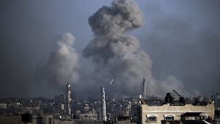تجدد القصف الإسرائيلي على خانيونس في قطاع غزة