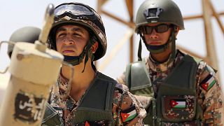 عنصران من الجيش الأردني
