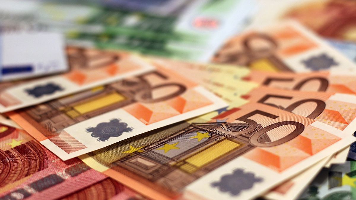 Политика на ЕС.
            
Законодателите очакват нов закон срещу прането на пари, за да поправят лошата репутация на ЕС