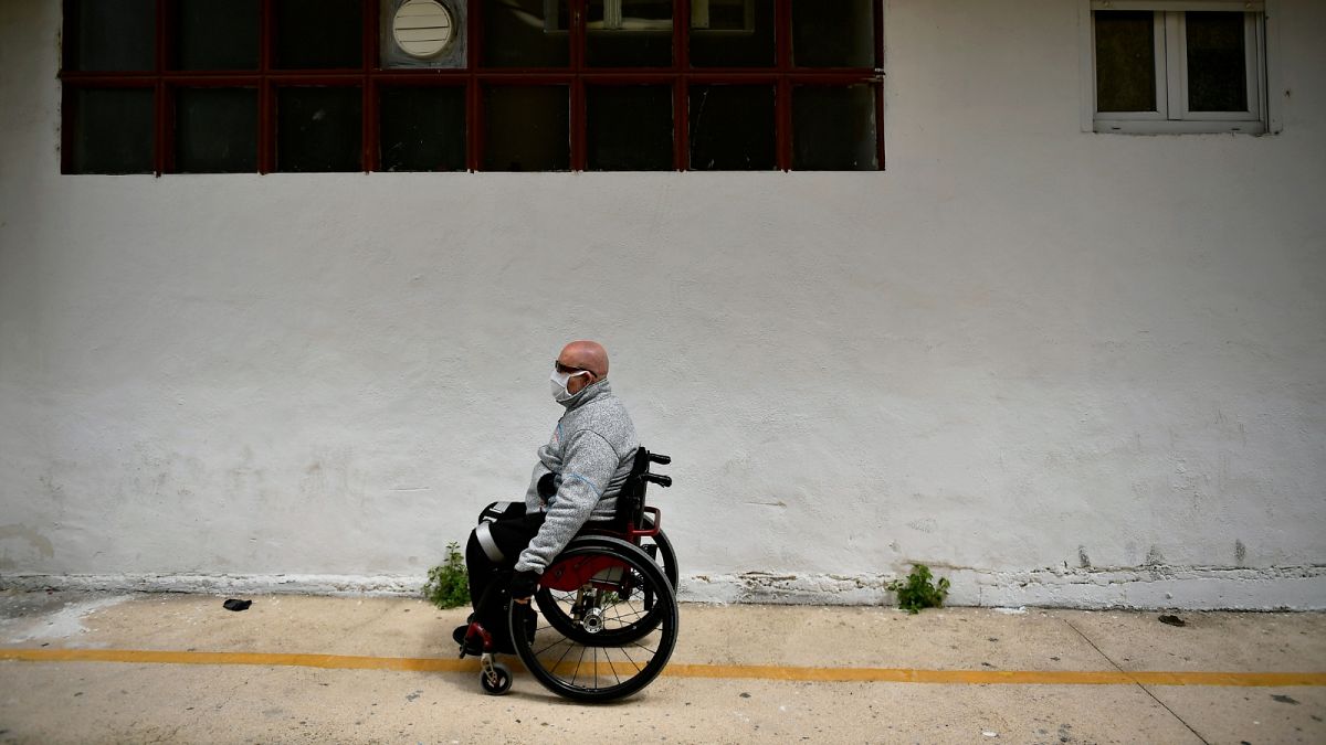 Испанският парламент гласува премахването на термина хора с увреждания“ и