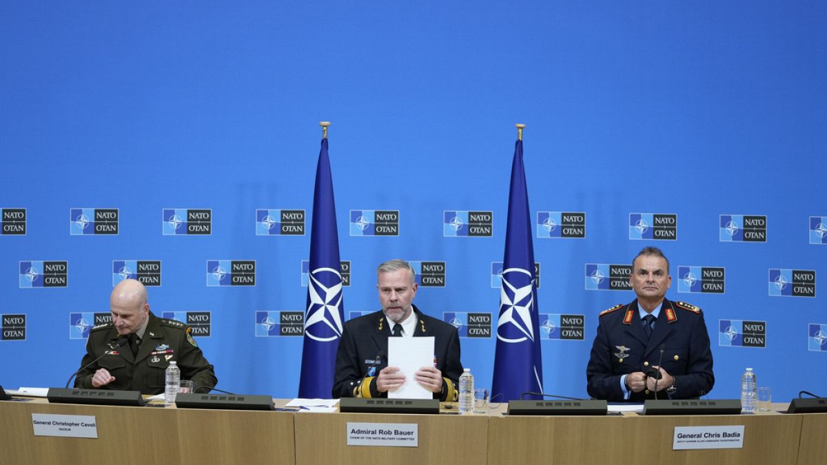 NATO-Pressekonferenz zum angekündigten Militärmanöver