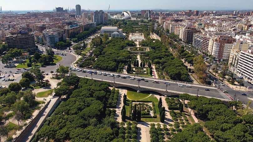 Les jardins de Turia s'étendent sur neuf kilomètres à travers Valence et constituent l'un des plus grands parcs urbains d'Espagne.