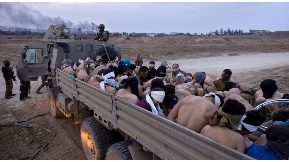رجال اعتقلتهم قوات الأمن الإسرائيلية في غزة