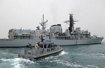 بارجة حربية بريطانية في مياه الخليج