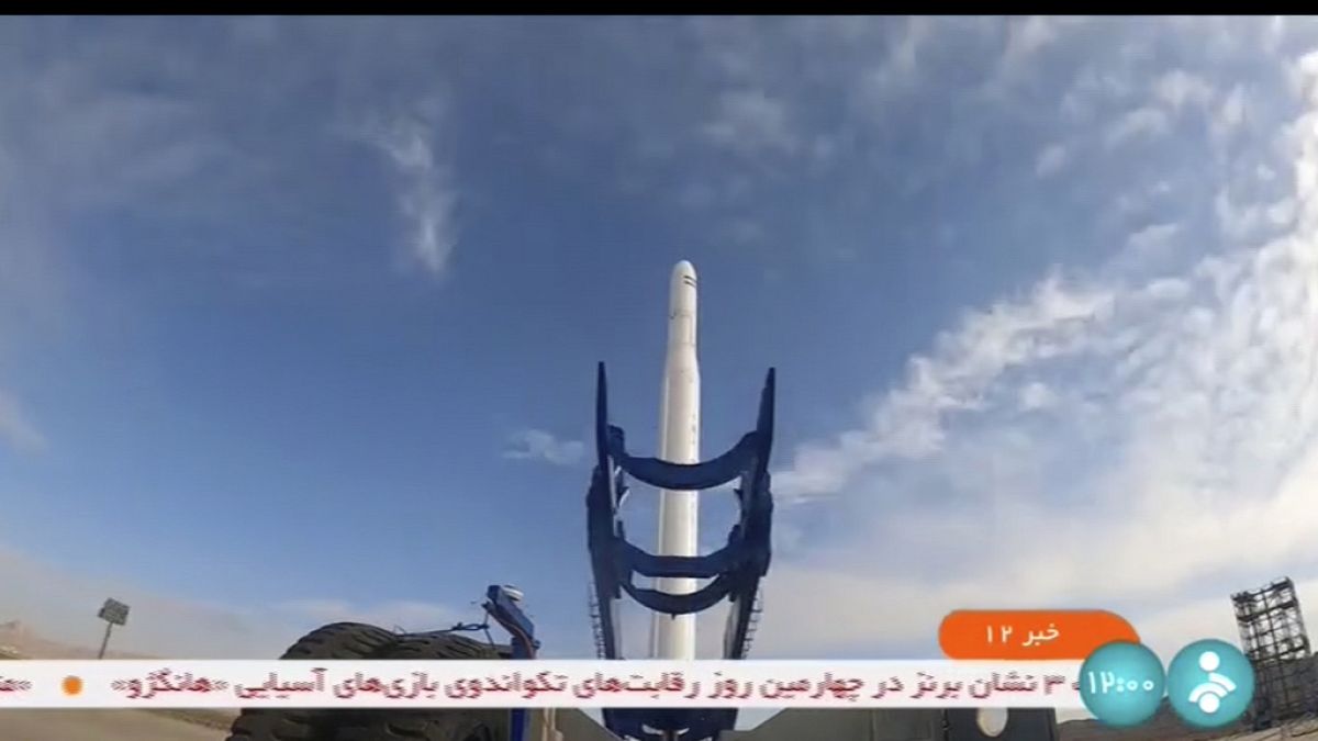 İran'ın uzaya fırlatığı roket