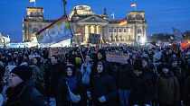 In Berlin versammelten sich am Sonntag 100.000 Menschen, um sich gegen Rechtsextremismus stark zu machen.