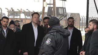 Elon Musk toplama kampını ziyaret etti