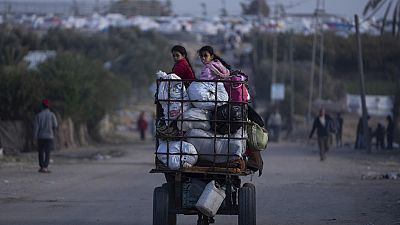 Bambine sfollate nella Striscia di Gaza