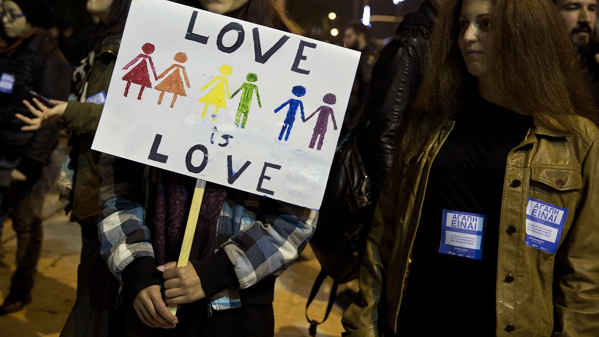 Das geplante Gesetz über die gleichgeschlechtliche Ehe spaltet die griechische Gesellschaft.