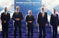 Üsküp'te düzelelnen Batı Balkanlar AB ile Buluşuyor toplantısında katılan Karadağ, Sırbistan, Makedonya, Arnavutluk ve Kosovaliderleri