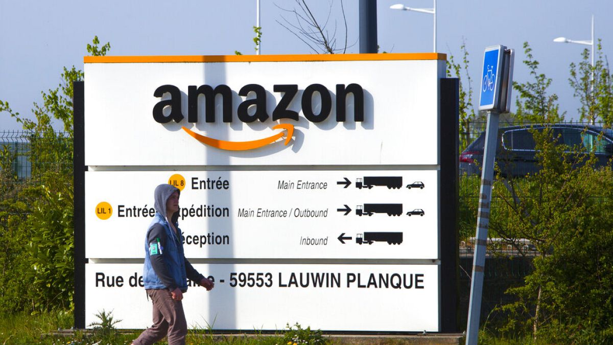 Amazon fined for 'excessively intrusive' surveillance of its workers in France thumbnail