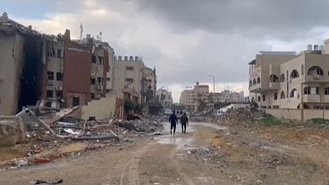 Une rue de Rimal bordée de bâtiments endommagés ou détruits, dans le nord de la bande de Gaza, mardi 23 janvier.