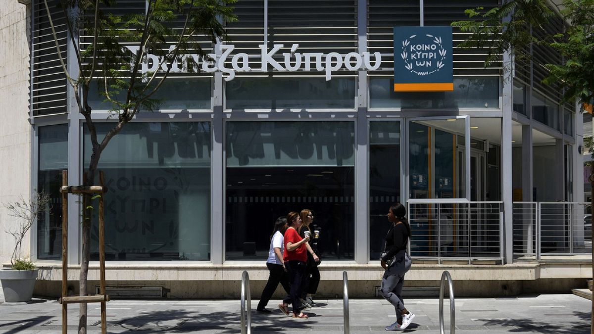 Why is Cyprus seeing Russian bank deposits plunge? thumbnail