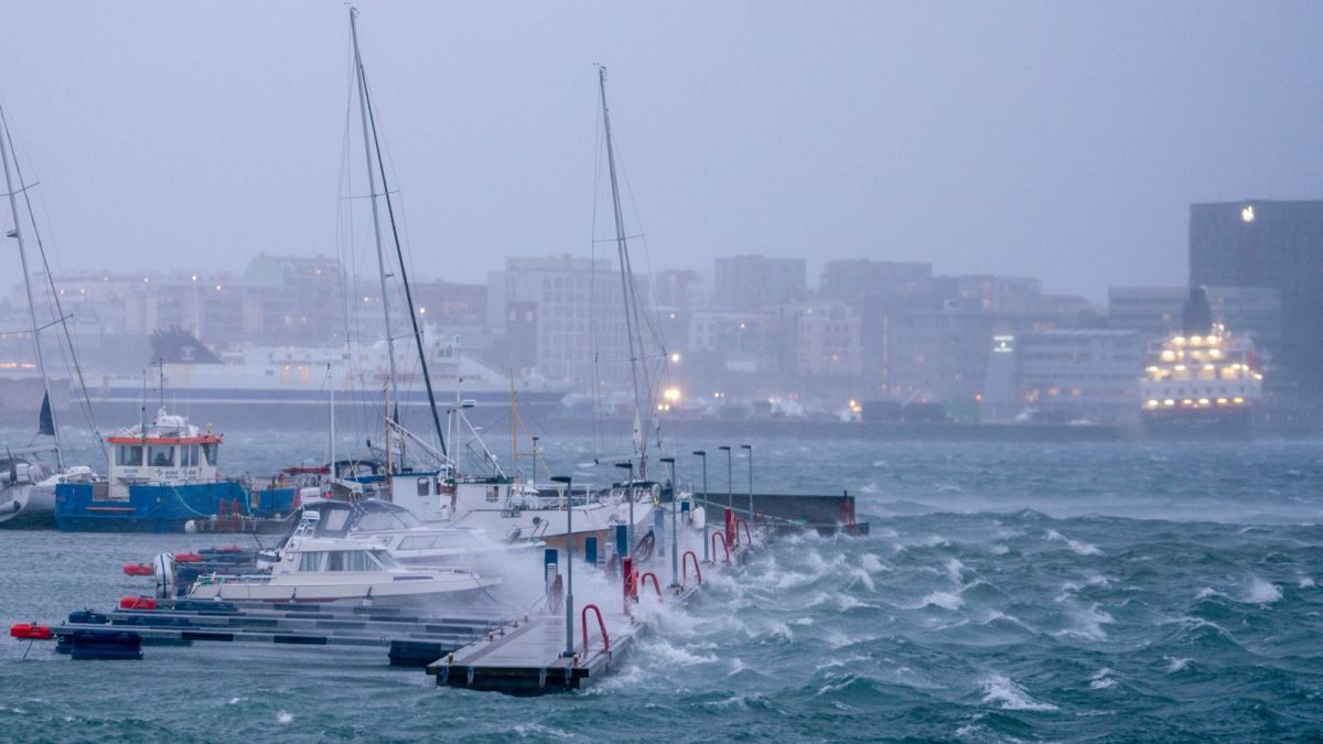 Noruega azotada por fuertes vientos: ¿El cambio climático está empeorando las severas tormentas en Europa?