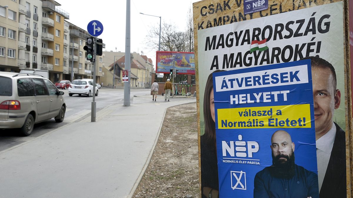 Választási plakátok Budapesten a 2022-es országgyűlési választás előtt