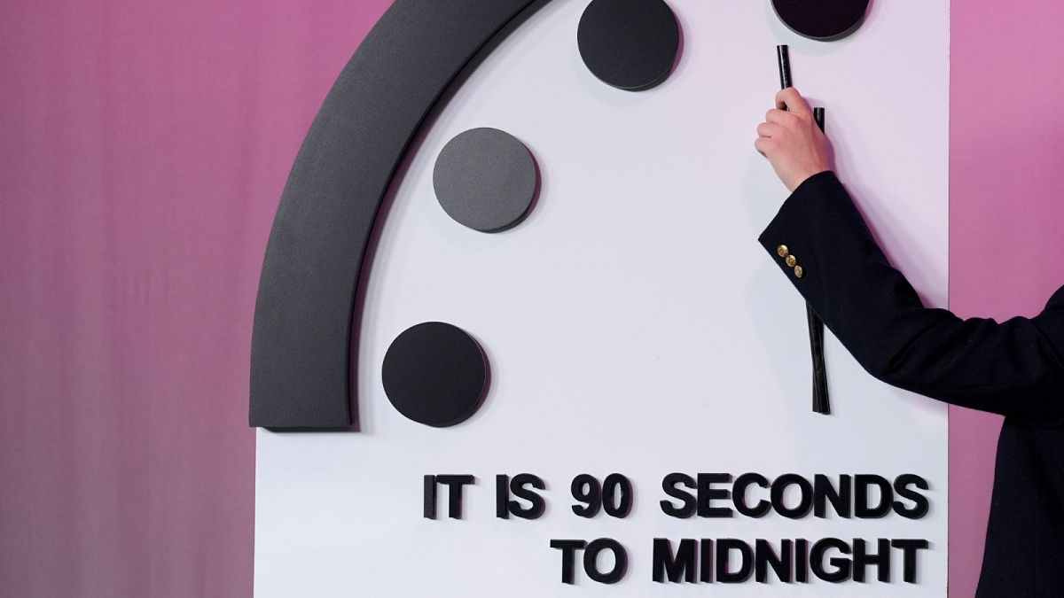 L'horloge de l'Apocalypse est plus proche que jamais de minuit - qu'est-ce que cela signifie ?  