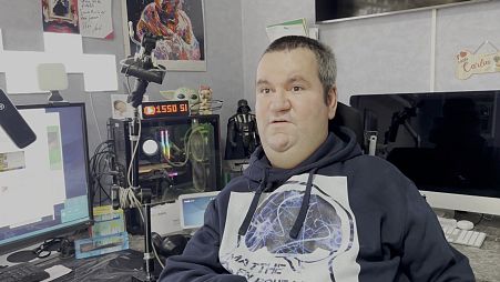 Matthieu Travers fue seleccionado para ser uno de los más de 11.000 portadores de la antorcha que se turnarán para acompañar la Llama Olímpica.