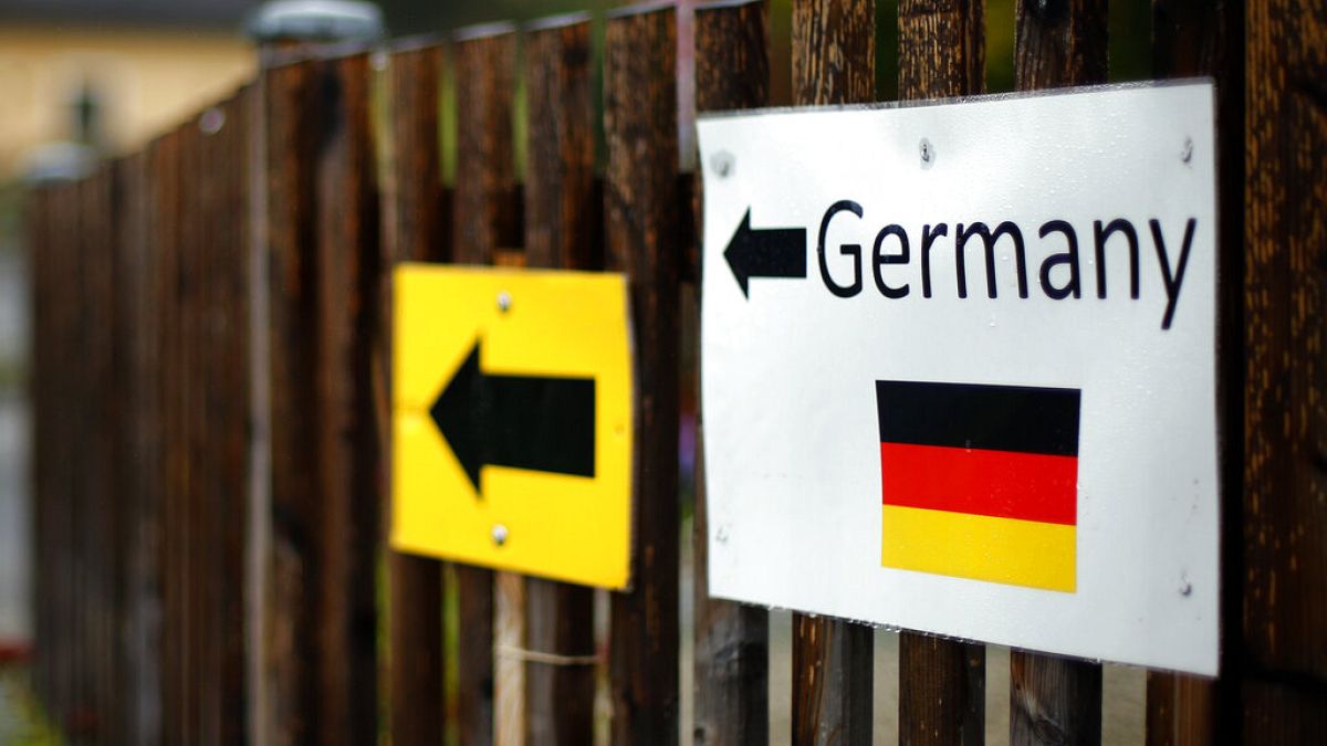 Almanya'da nüfus göçmenler sayesinde rekor tazeledi